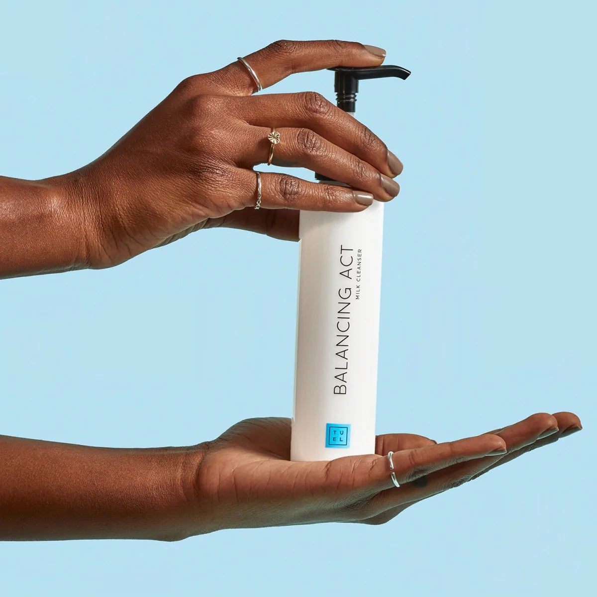 TUEL BALANCING ACT MILK CLEANSER