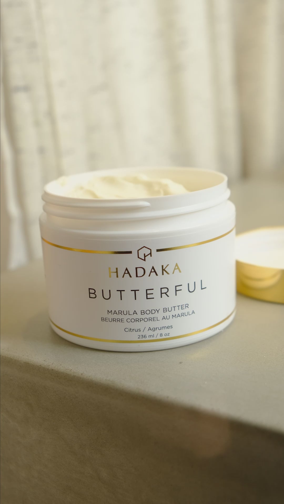 Load video: Hadaka BUTTERFUL Super Moisturizing Marula Body Butter (CITRUS)