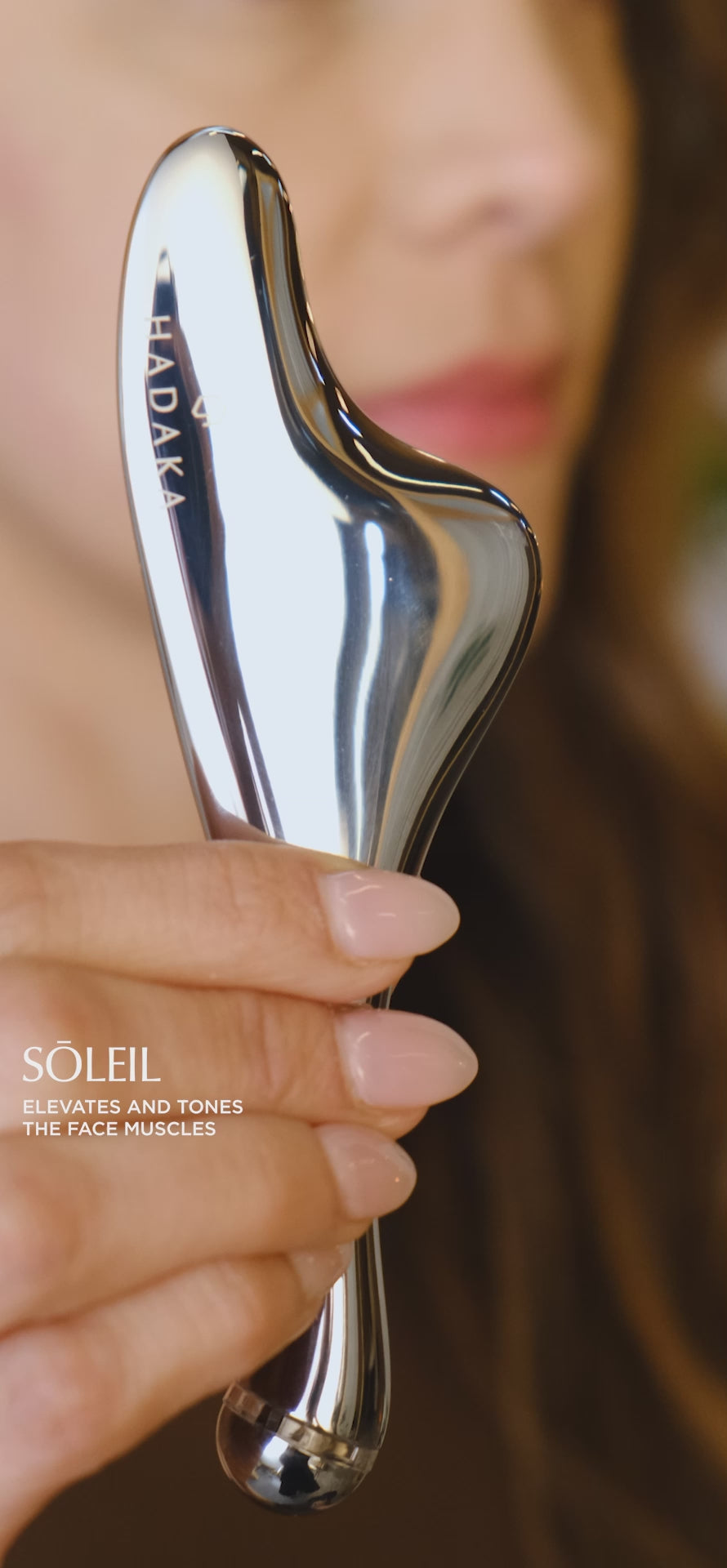 Load video: HADAKA Soleil Microcurrent Gua Sha